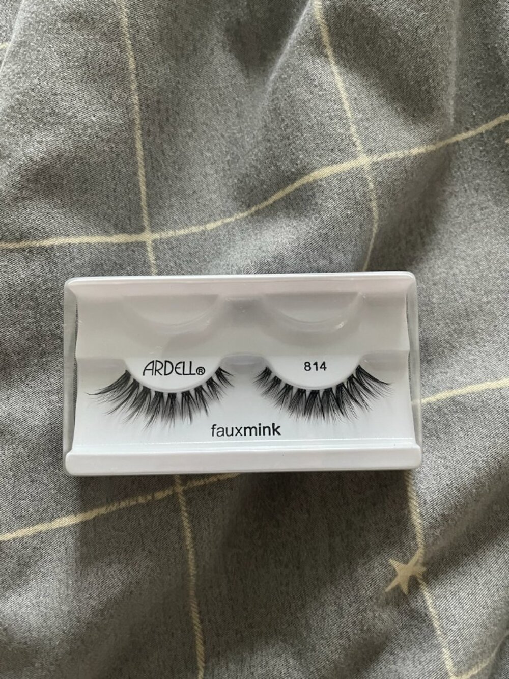 Ardell Professional Lightweight False Eyelashes Fauxmink 814 with Invisiband